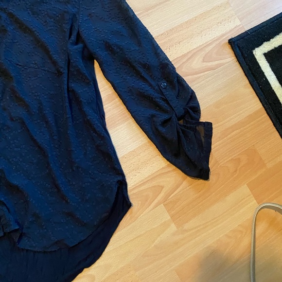 Black Rainn button up - Picture 6 of 7